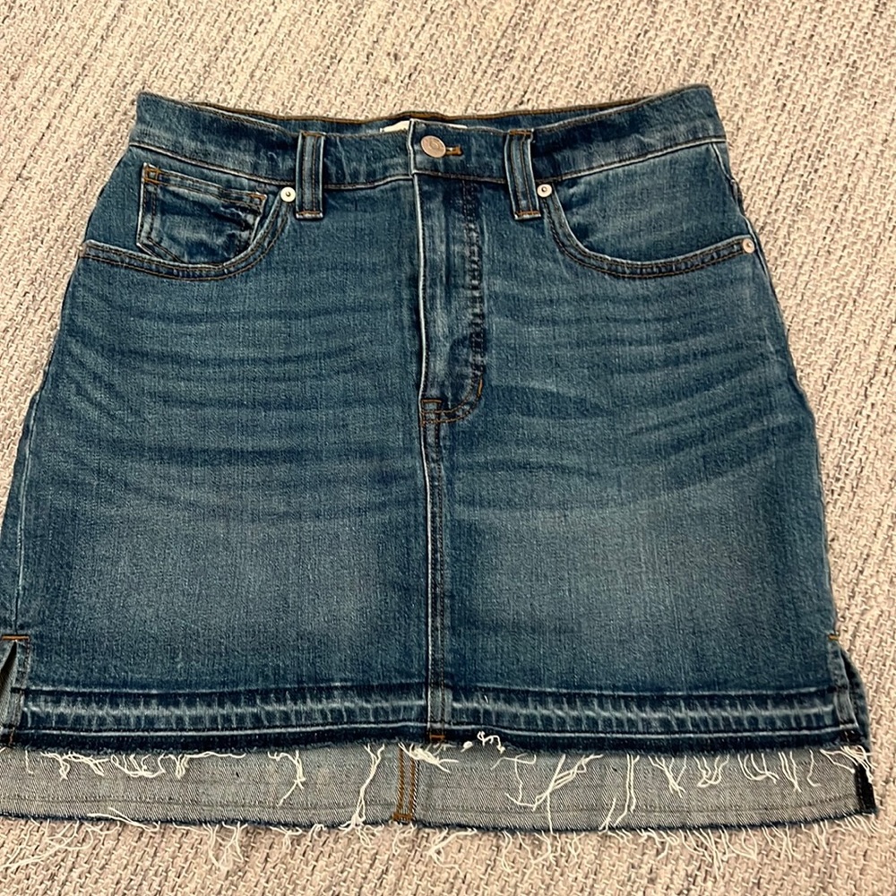 Madewell step hem Denim / jean Skirt